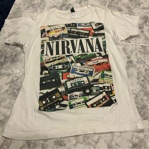 Men’s White Nirvana Cassette Tapes Short Sleeve Tshirt Size small